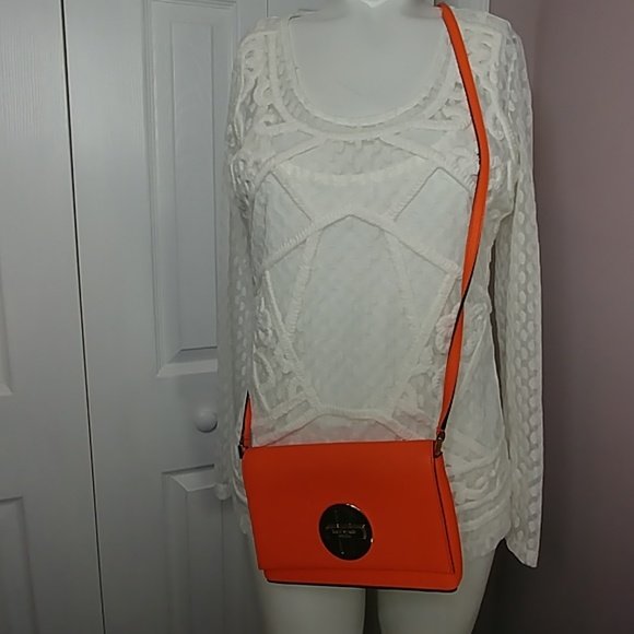 KATE SPADE Sally Newbury Lane Valencia Cro… - Picture 2 of 11